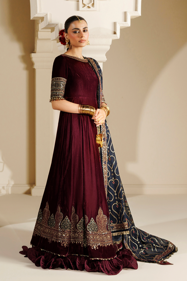 1L8A4718 Jazmin Chandni Velvet Formals 26 Embroidered Velvet Formal CVF26-D04