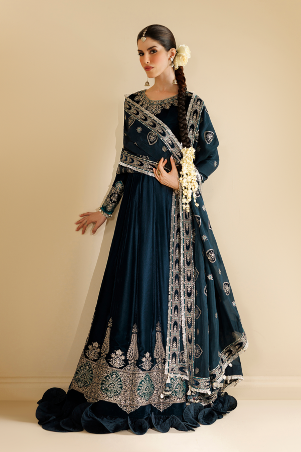 1L8A4985 Jazmin Chandni Velvet Formals 26 Embroidered Velvet Formal CVF26-D09– 1L8A4985