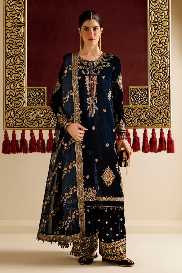 1L8A5068 Jazmin Chandni Velvet Formals 26 Embroidered Velvet Formal CVF26-D11– 1L8A5068