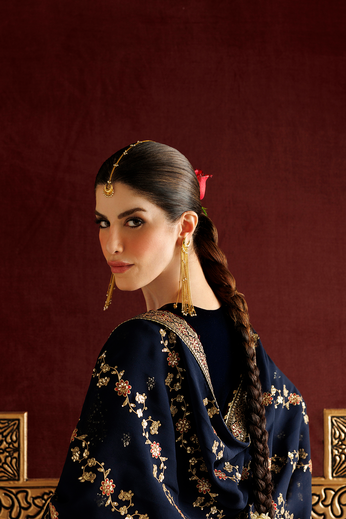 1l8a5112 Jazmin Chandni Velvet Formals 26 Embroidered Velvet Formal CVF26-D11– 1L8A5112