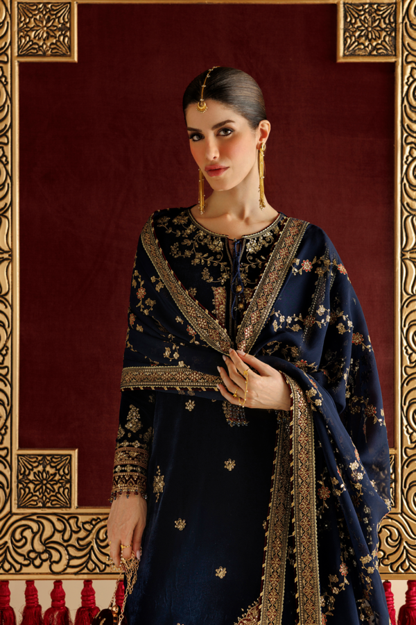 1l8a5147 Jazmin Chandni Velvet Formals 26 Embroidered Velvet Formal CVF26-D11– 1L8A5147