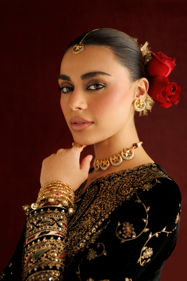 1l8a5306 Jazmin Chandni Velvet Formals 26 Embroidered Velvet Formal CVF26-D05– 1L8A5306