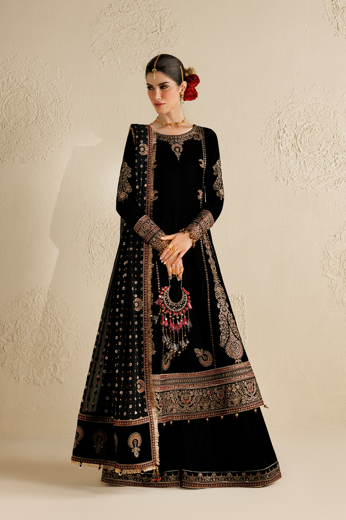 1l8a5514 Jazmin Chandni Velvet Formals 26 Embroidered Velvet Formal CVF26-D01– 1L8A5514