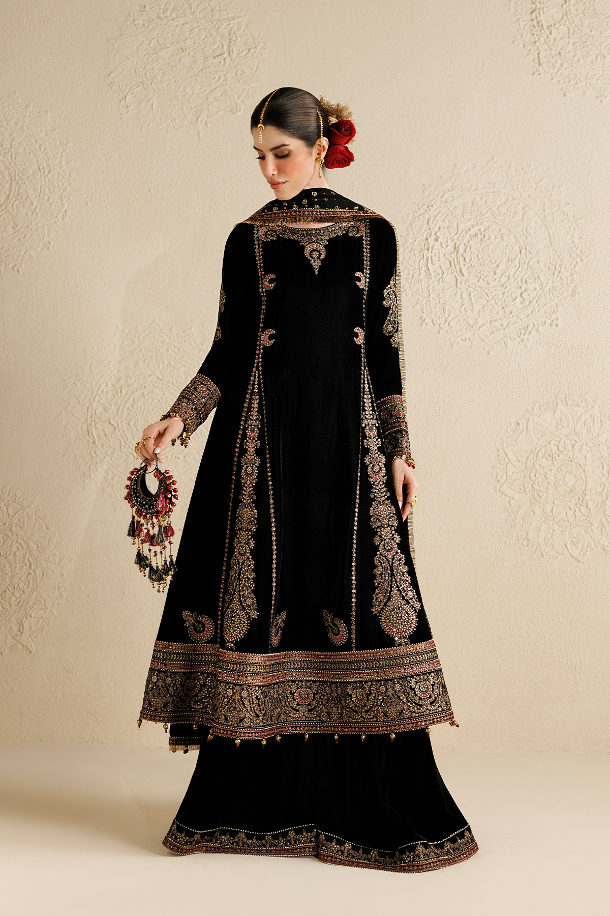 1l8a5562 Jazmin Chandni Velvet Formals 26 Embroidered Velvet Formal CVF26-D01– 1L8A5562