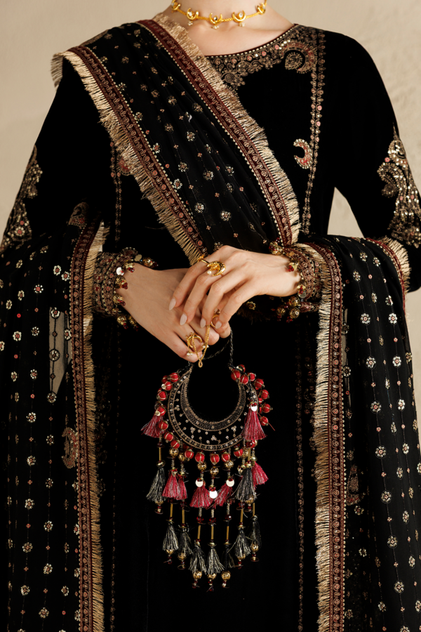 1l8a5572 Jazmin Chandni Velvet Formals 26 Embroidered Velvet Formal CVF26-D01– 1L8A5572