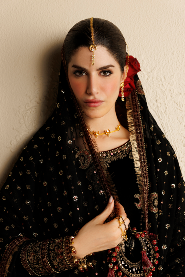1l8a5586 Jazmin Chandni Velvet Formals 26 Embroidered Velvet Formal CVF26-D01– 1L8A5586