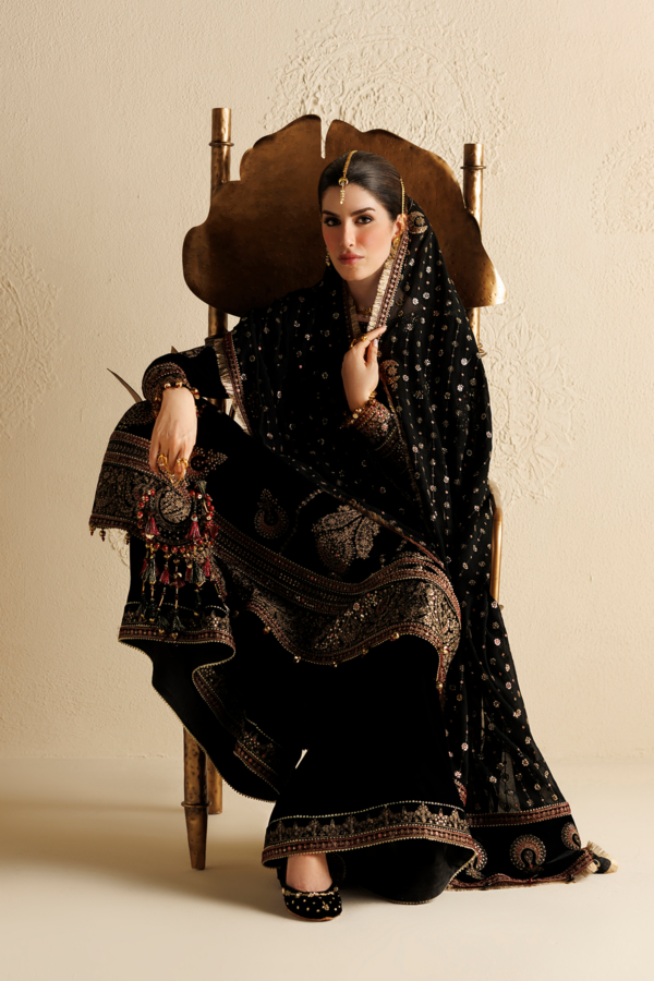 1L8A5610 Jazmin Chandni Velvet Formals 26 Embroidered Velvet Formal CVF26-D01