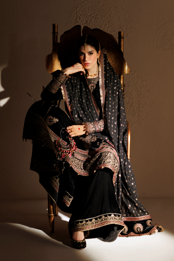 1l8a5624 Jazmin Chandni Velvet Formals 26 Embroidered Velvet Formal CVF26-D01– 1L8A5624