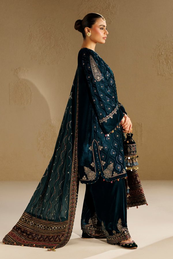 Jazmin Chandni Velvet Formals 26 Embroidered Velvet Formal CVF26-D02– 1L8A Jazmin Chandni Velvet Formals 26 Embroidered Velvet Formal CVF26-D02– 1L8A