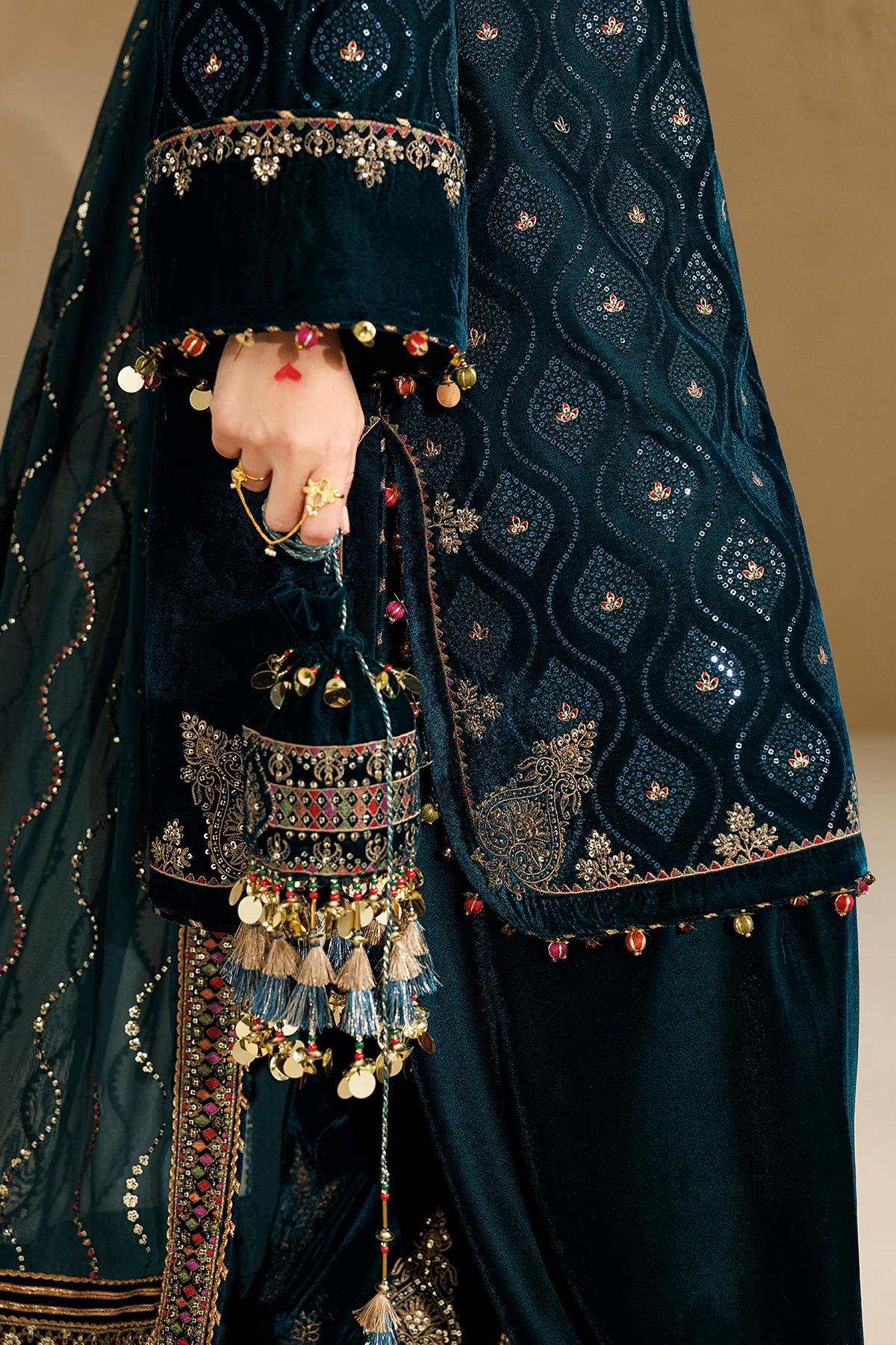 Jazmin chandni velvet formals 26 embroidered velvet formal cvf26-d02– 1l8a Jazmin Chandni Velvet Formals 26 Embroidered Velvet Formal CVF26-D02– 1L8A