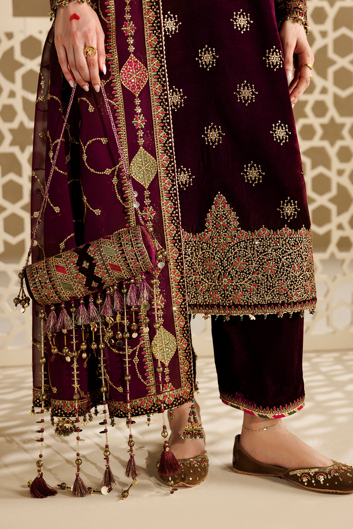 1l8a6088 Jazmin Chandni Velvet Formals 26 Embroidered Velvet Formal CVF26-D08– 1L8A6088