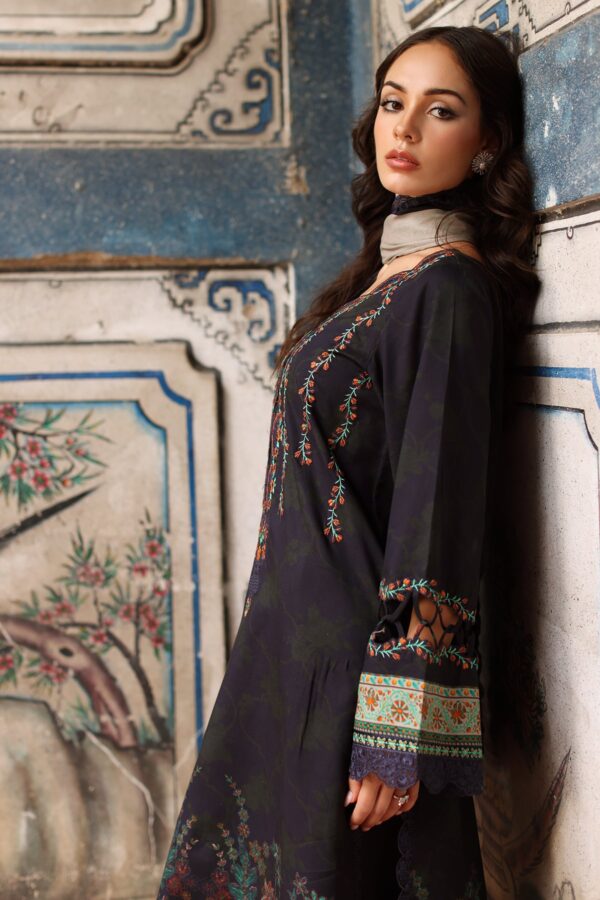 29A2345_2 Charizma Combination Collection 3-PC Unstitched Embroidered Linen Collection CCW7-21– 29A2345 2