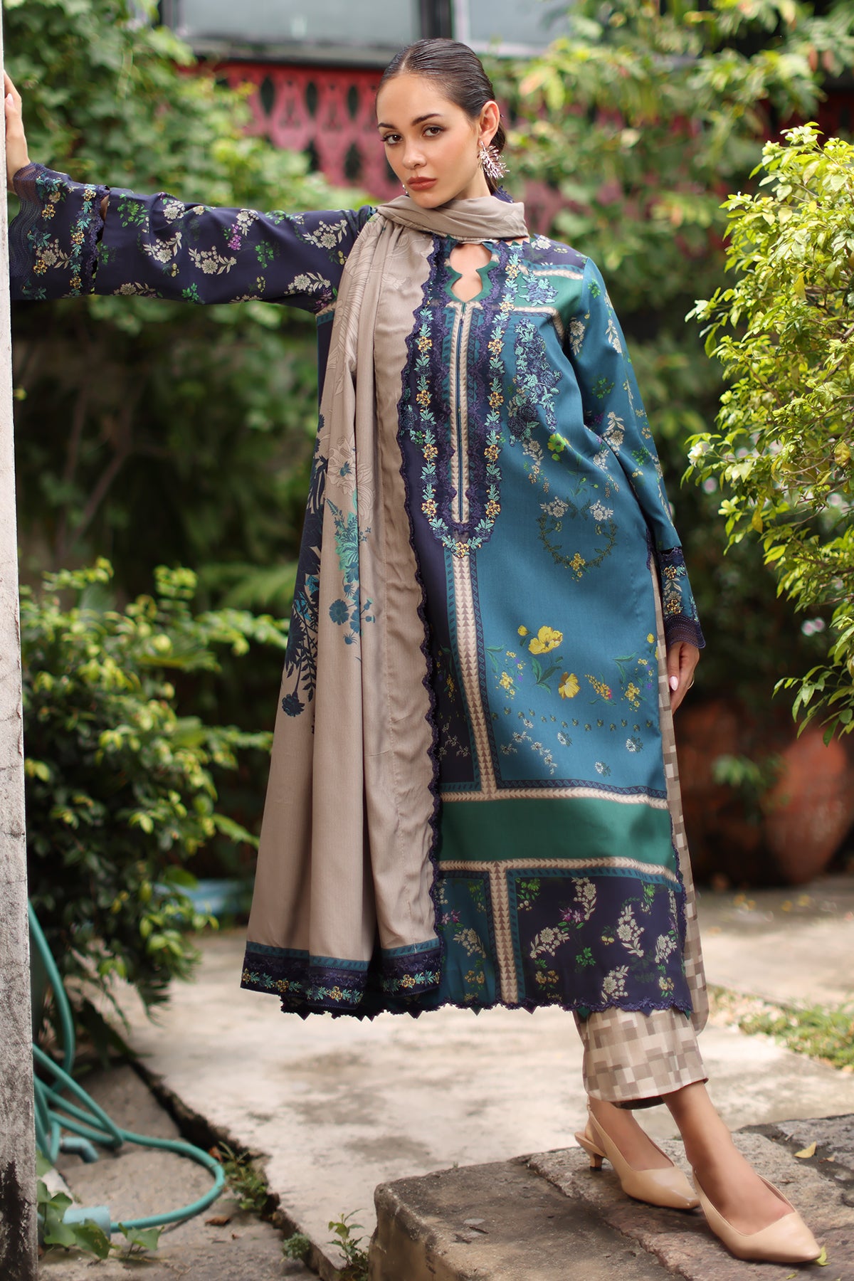Charizma combination collection 3-pc unstitched embroidered linen collection ccw7-18– 29a3787 Charizma Combination Collection 3-PC Unstitched Embroidered Linen Collection CCW7-18– 29A3787