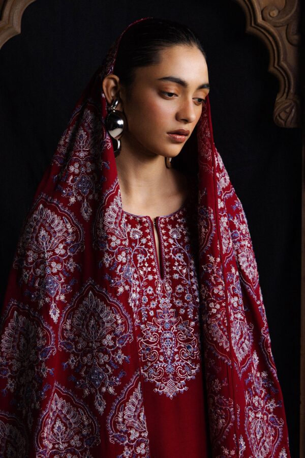 Zara Shahjahan Saraab Winter Unstitched QIRMIZ-D7– alternate view Zara Shahjahan Saraab Winter Unstitched QIRMIZ-D7– alternate view