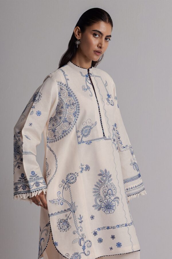 Coco by Zara Shahjahan Winter Unstitched 2026 DIBA-10B– alternate view Coco by Zara Shahjahan Winter Unstitched 2026 DIBA-10B– alternate view