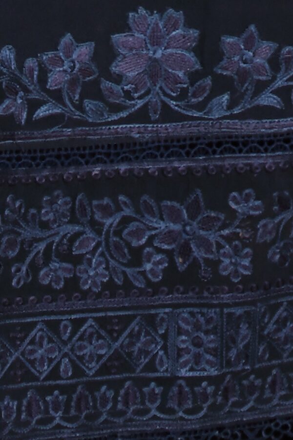 Noor by saadia asad winter embroidered printskhas 26 d7 a - kaani blue dusk– detail view 4 Noor by Saadia Asad Winter Embroidered Printskhas 26 D7 A - Kaani Blue Dusk– detail view 4