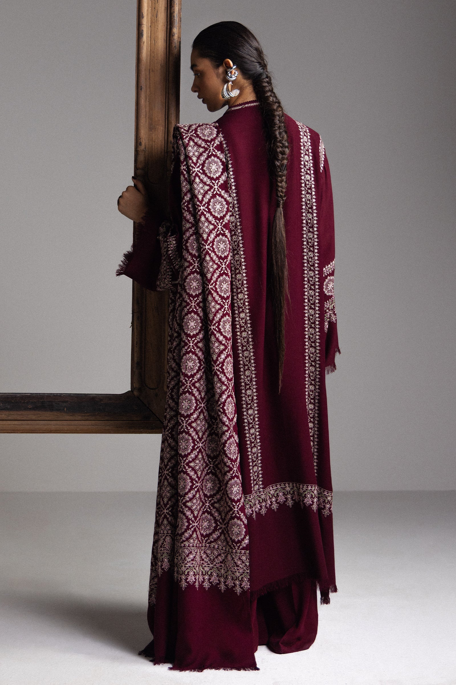 Zara shahjahan saraab winter unstitched mehrab-d3– detail view 2 Zara Shahjahan Saraab Winter Unstitched MEHRAB-D3– detail view 2