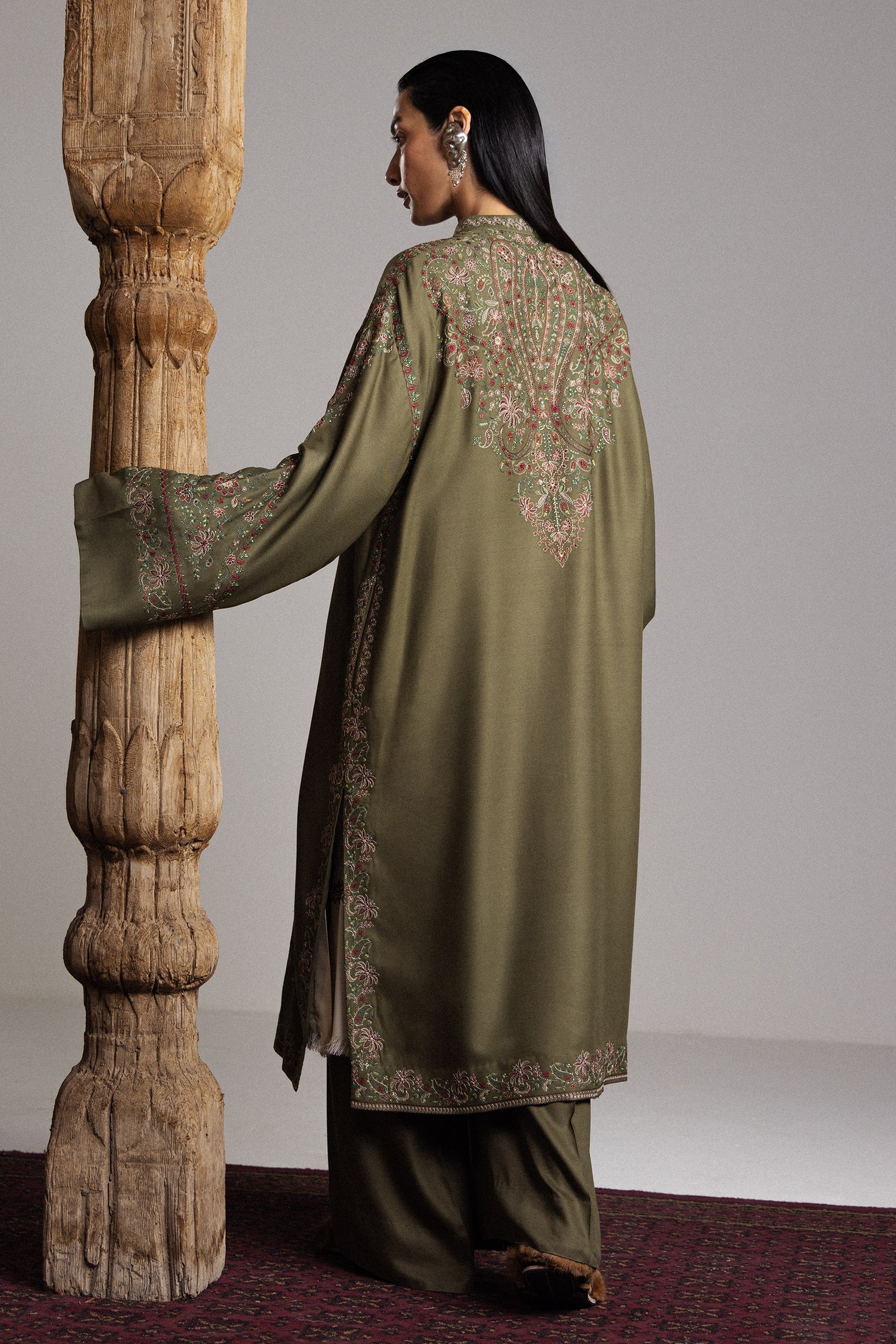Zara shahjahan saraab winter unstitched chinar-d2– detail view 2 Zara Shahjahan Saraab Winter Unstitched CHINAR-D2– detail view 2
