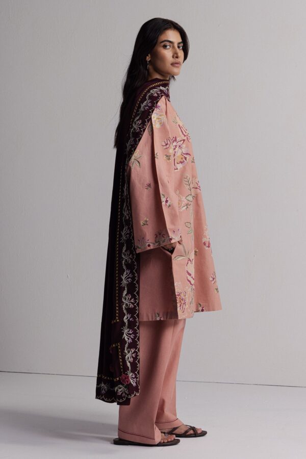 Coco by zara shahjahan winter unstitched 2026 rakhsh-3a– detail view 3 Coco by Zara Shahjahan Winter Unstitched 2026 RAKHSH-3A– detail view 3