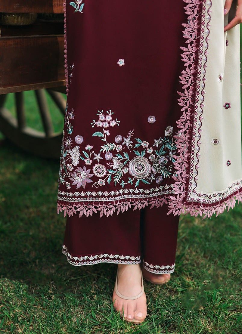 Image winterkari 26 mulberry– detail view 3 Image Winterkari 26 Mulberry– detail view 3