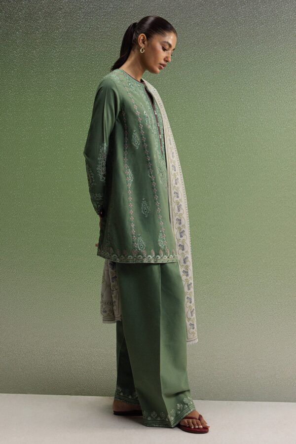 Coco by zara shahjahan winter unstitched 2026 sard-1b– detail view 3 Coco by Zara Shahjahan Winter Unstitched 2026 SARD-1B– detail view 3