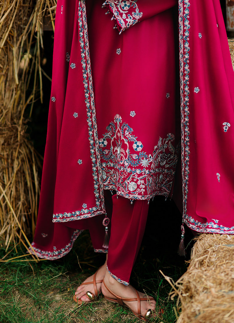 Image winterkari 26 cranberry– detail view 2 Image Winterkari 26 Cranberry– detail view 2