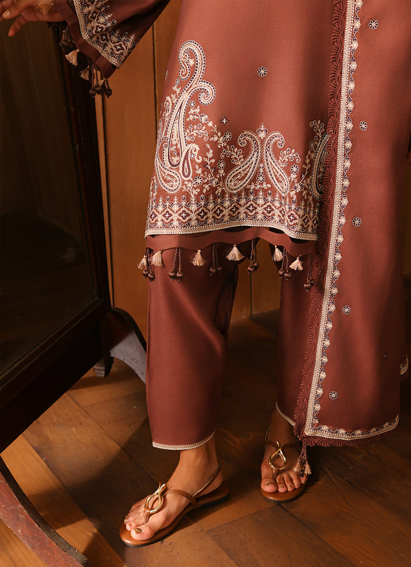 Image winterkari 26 winteroak– detail view 2 Image Winterkari 26 Winteroak– detail view 2