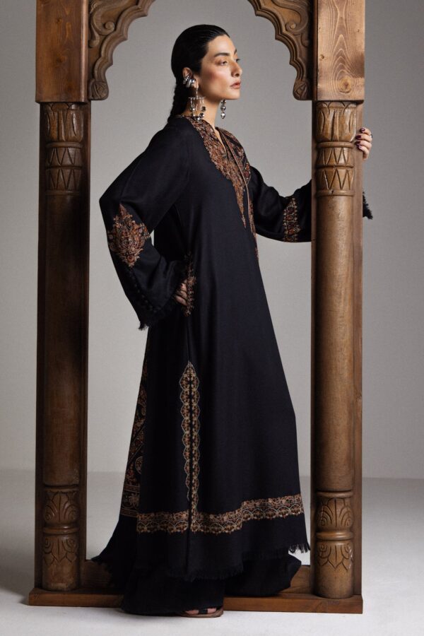Zara shahjahan saraab winter unstitched oud-d5– detail view 4 Zara Shahjahan Saraab Winter Unstitched OUD-D5– detail view 4