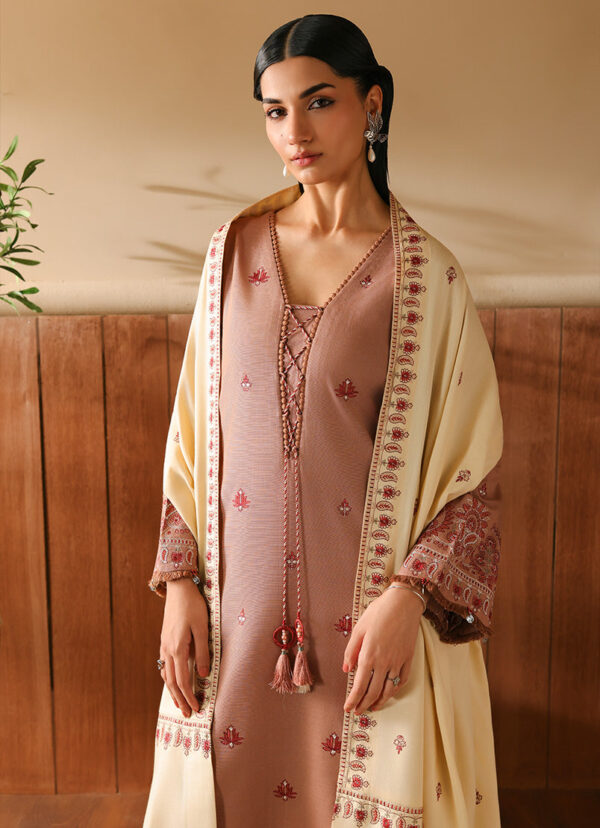 Image Winterkari 26 Rosehaze– alternate view Image Winterkari 26 Rosehaze– alternate view
