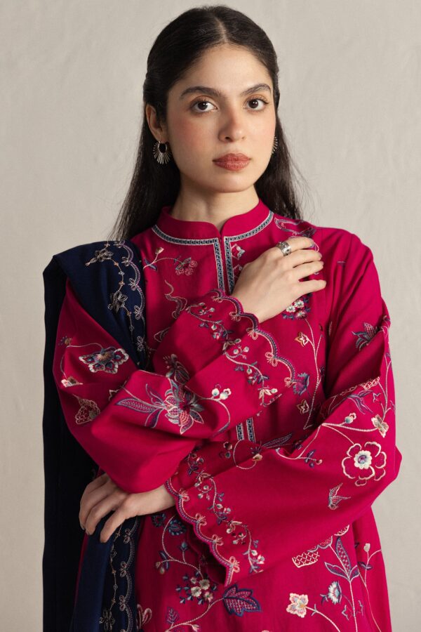 Coco by zara shahjahan winter unstitched 2026 nairang-8b– detail view 4 Coco by Zara Shahjahan Winter Unstitched 2026 NAIRANG-8B– detail view 4