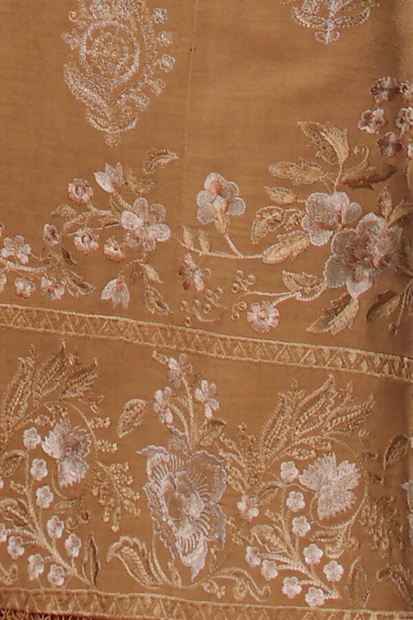 Noor by saadia asad winter embroidered printskhas 26 d10 a - autumn saffron– detail view 5 Noor by Saadia Asad Winter Embroidered Printskhas 26 D10 A - Autumn Saffron– detail view 5