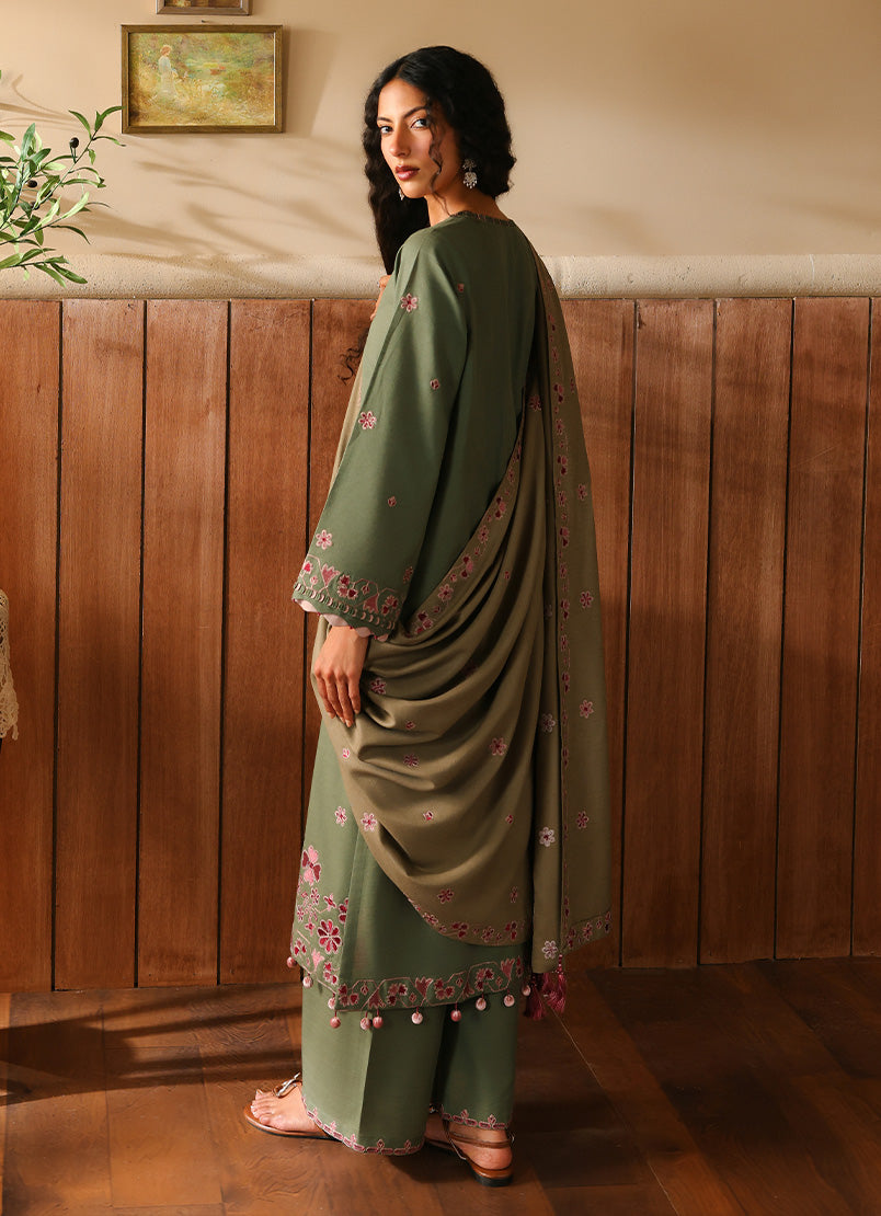 Image winterkari 26 olivehaze– detail view 5 Image Winterkari 26 Olivehaze– detail view 5