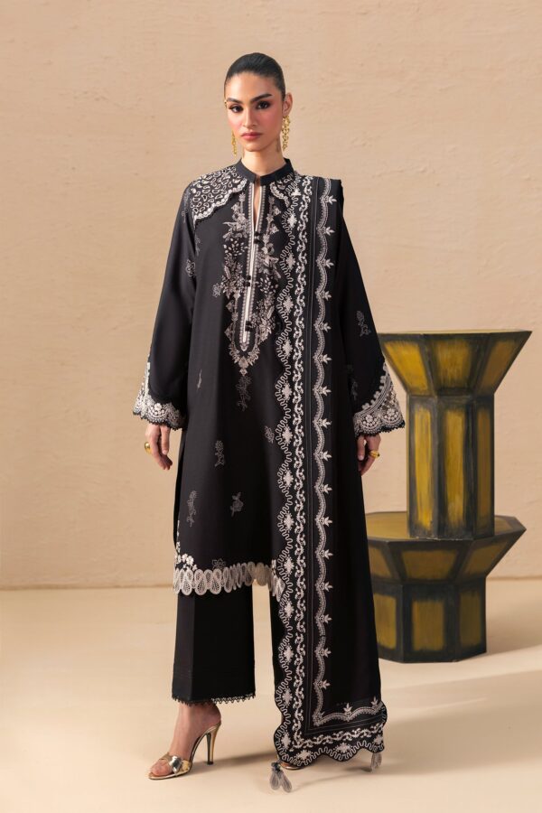 Qalamkar QPrints Winter 26 QPW-02 (A) Laiza Qalamkar QPrints Winter 26 QPW-02 (A) Laiza