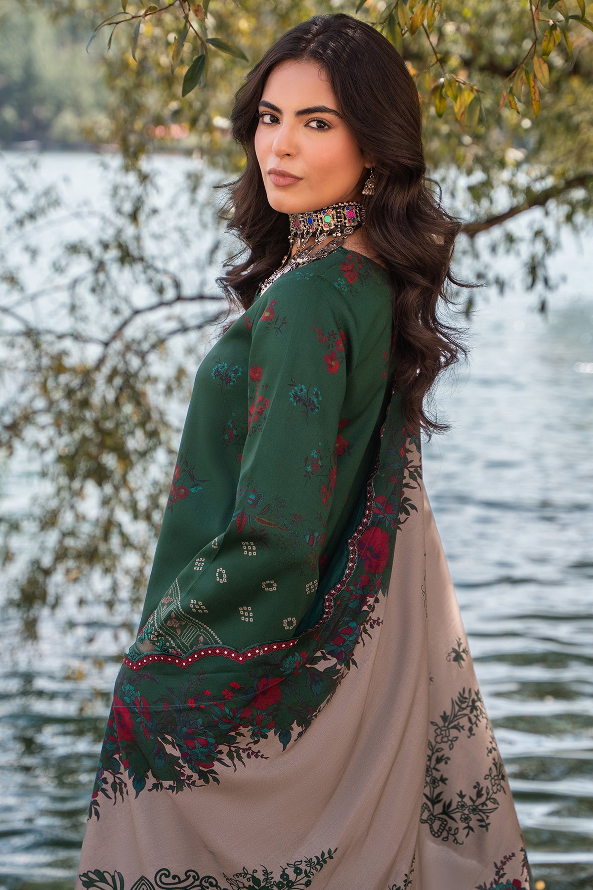 Charizma combination collection 3-pc unstitched embroidered linen collection ccw7-14– detail view 4 Charizma Combination Collection 3-PC Unstitched Embroidered Linen Collection CCW7-14– detail view 4