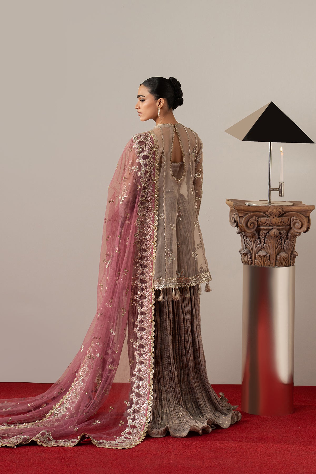 Dsc07352_1 Afrozeh Aure 26 Gilded Grace– DSC07352 1