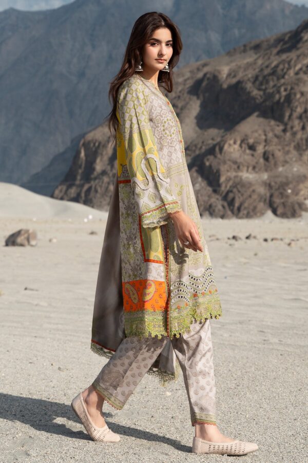 Charizma combination collection 3-pc unstitched embroidered linen collection ccw7-19– detail view 4 Charizma Combination Collection 3-PC Unstitched Embroidered Linen Collection CCW7-19– detail view 4