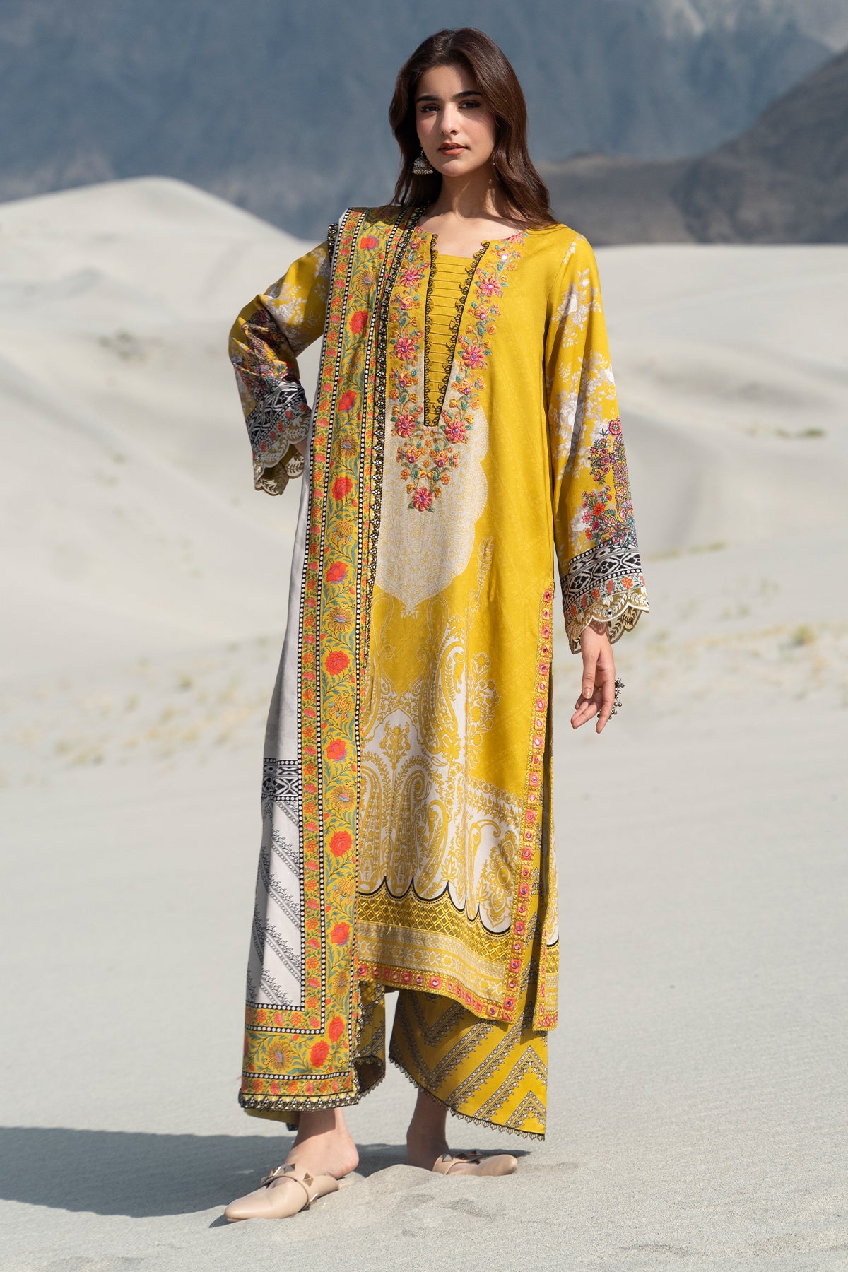 Charizma aniq winter collection 3-pc unstitched embroidered linen collection anw7-20 Charizma Aniq Winter Collection 3-PC Unstitched Embroidered Linen Collection ANW7-20
