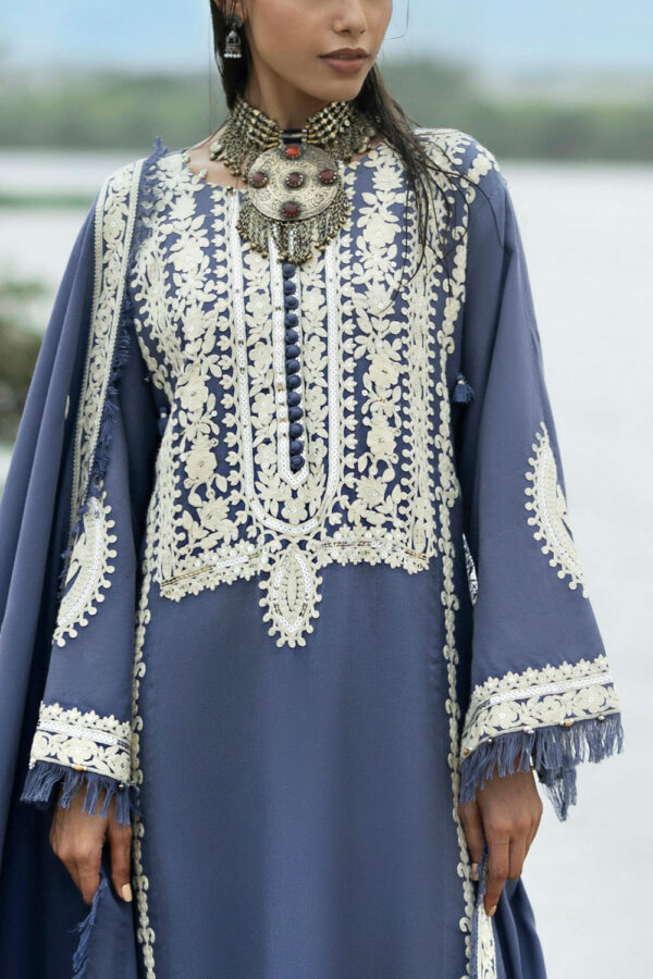 Embroidered-Pashmina-Shawl-Embroidered-Pashmina-Shirt-Dyed-Pashmina-Trouser-Gulahmed-AP-62007-Close Gul Ahmed The Charm of Winter 2026 3 Piece Embroidered Pashmina Suit with Embroidered Pashmina Dupatta–