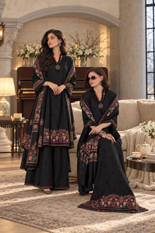 Noor by saadia asad winter embroidered printskhas 26 d2 a - shadow black aari– detail view 5 Noor by Saadia Asad Winter Embroidered Printskhas 26 D2 A - Shadow Black Aari– detail view 5