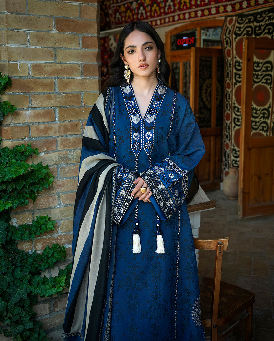 Sapphiresultana-03 Mushq Broadway Winter Sapphire Sultana– SapphireSultana-03