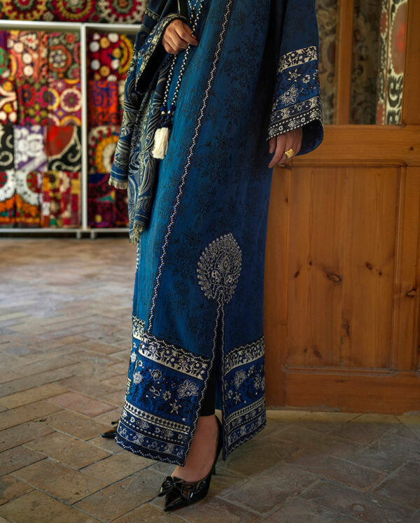 Sapphiresultana-07 Mushq Broadway Winter Sapphire Sultana– SapphireSultana-07