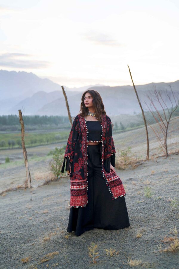 Nishat Linen Every Version of You Winter 26 2 Piece - Digital Printed Suit - U2ST-NISHA26WV1-41– U2ST-NISHA26WV1-41- 21