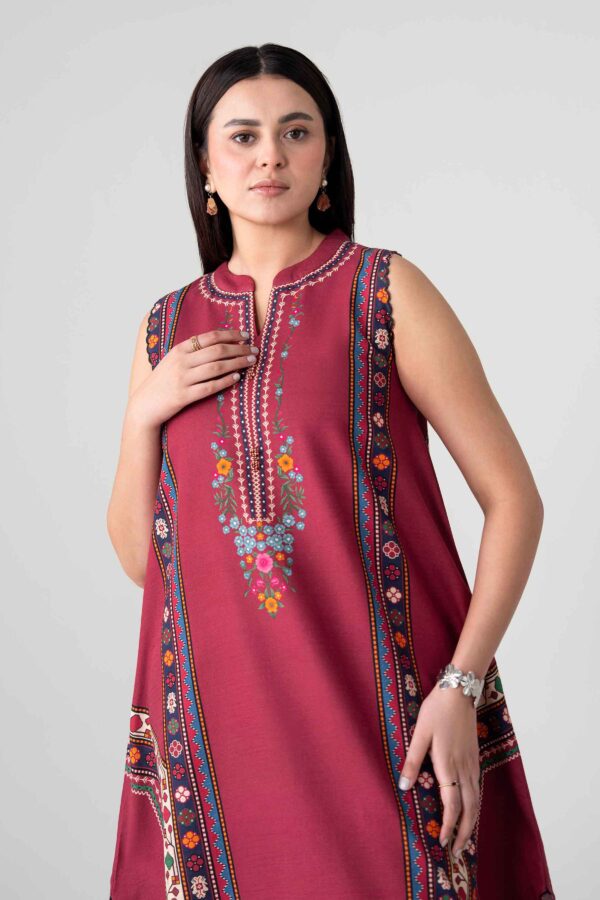U2st-nisha26wv1-45-_12 Nishat Linen Every Version of You Winter 26 2 Piece - Digital Printed Suit - U2ST-NISHA26WV1-45– U2ST-NISHA26WV1-45- 12