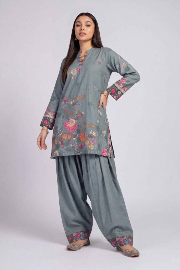 U2st-nisha26wv1-50-_3 Nishat Linen Every Version of You Winter 26 2 Piece - Digital Printed Suit - U2ST-NISHA26WV1-50– U2ST-NISHA26WV1-50- 3