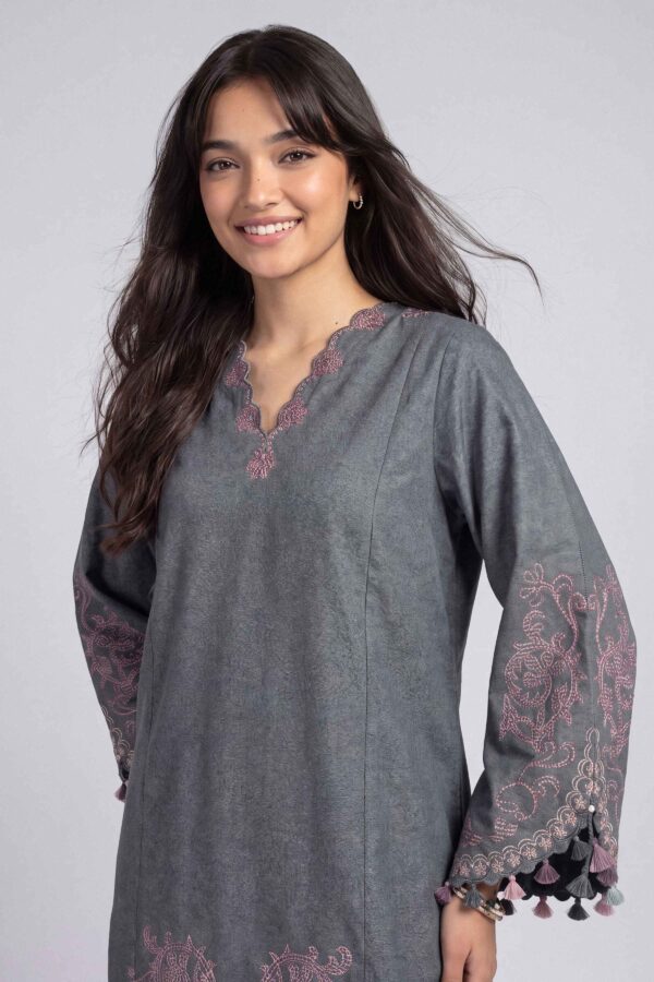 U2STE-NISHA26WV1-70-_9 Nishat Linen Every Version of You Winter 26 2 Piece - Embroidered Suit - U2STE-NISHA26WV1-70– U2STE-NISHA26WV1-70- 9