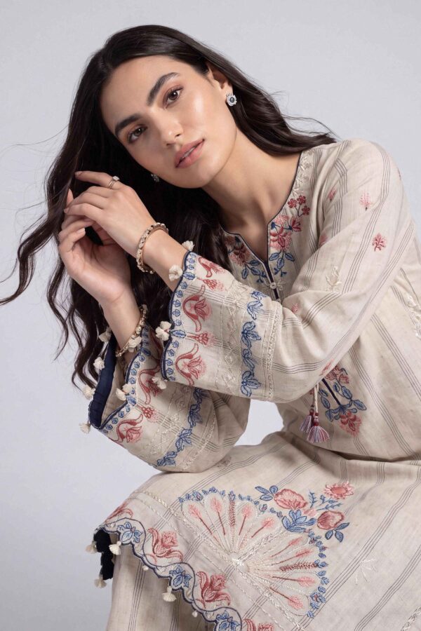 U3P-NISHA26WV1-33-_5 Nishat Linen Every Version of You Winter 26 2 Piece - Embroidered Suit - U3P-NISHA26WV1-33– U3P-NISHA26WV1-33- 5
