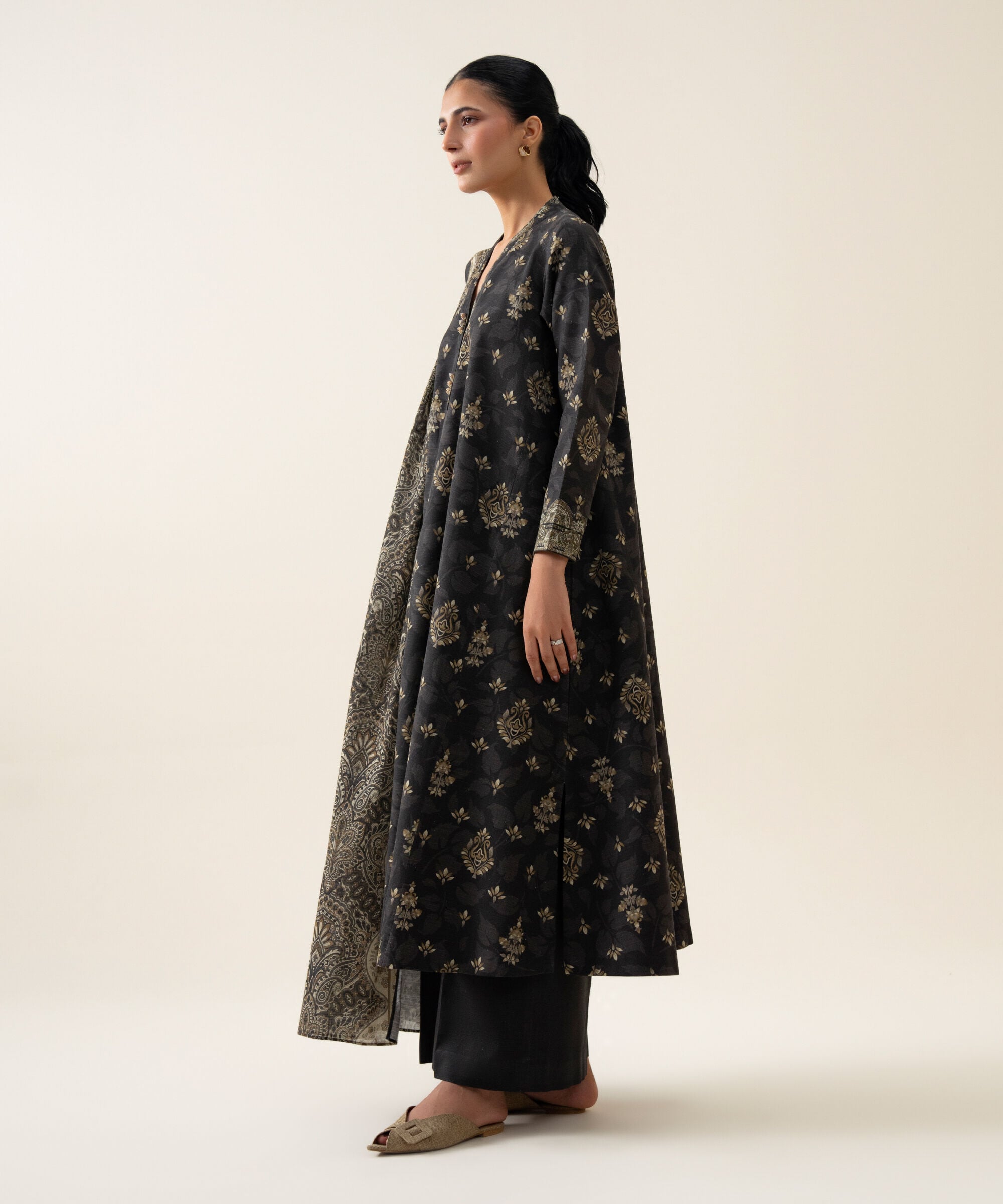 U3pds26v9114_3 Sapphire Unstitched Fall Winter 26 3 PIECE - PRINTED LIGHT KHADDAR SUIT | U3PDS26V9114– U3PDS26V9114 3