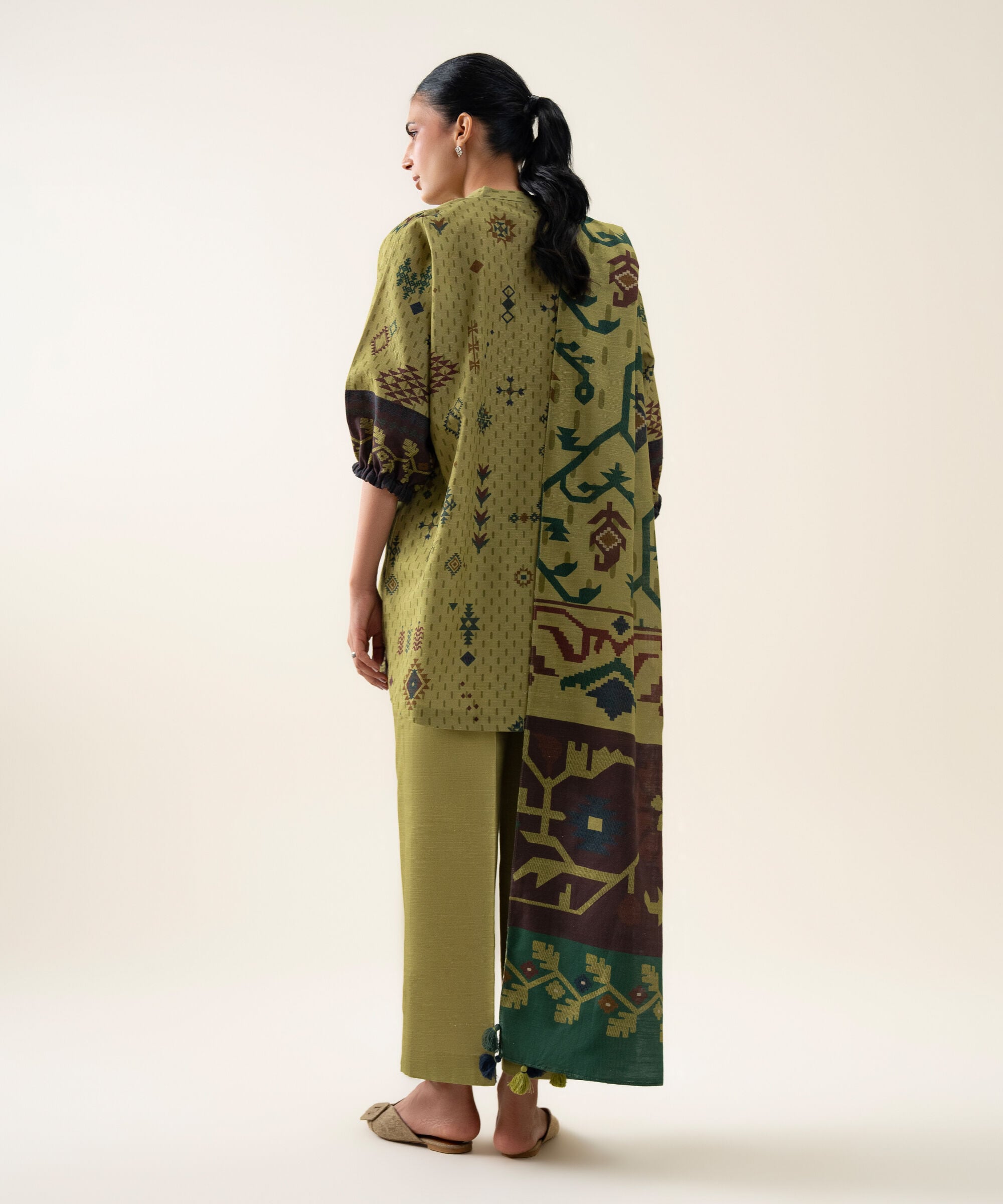 U3pds26v9116_4 Sapphire Unstitched Fall Winter 26 3 PIECE - PRINTED PREMIUM KHADDAR SUIT | U3PDS26V9116– U3PDS26V9116 4
