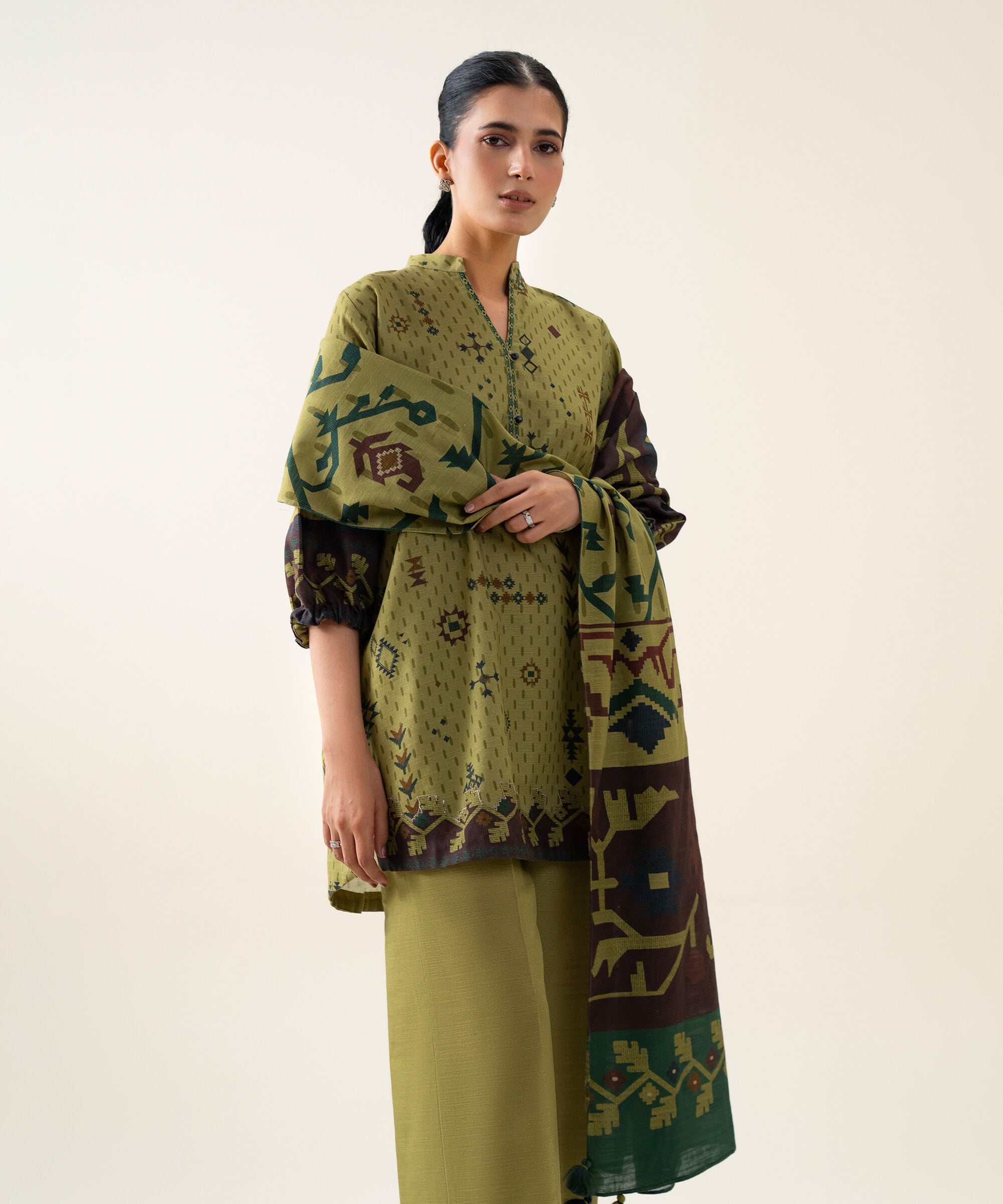 U3pds26v9116_5 Sapphire Unstitched Fall Winter 26 3 PIECE - PRINTED PREMIUM KHADDAR SUIT | U3PDS26V9116– U3PDS26V9116 5
