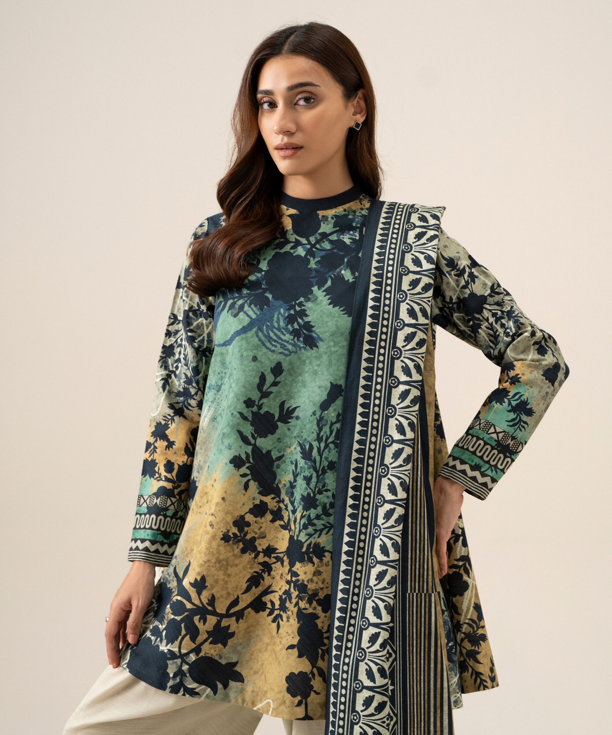 U3pdys26v949_2 Sapphire Unstitched Fall Winter 26 3 Piece - Printed Light Khaddar Suit | U3PDYS26V949